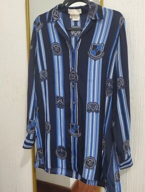 Escada Top 100% Silk Size 34